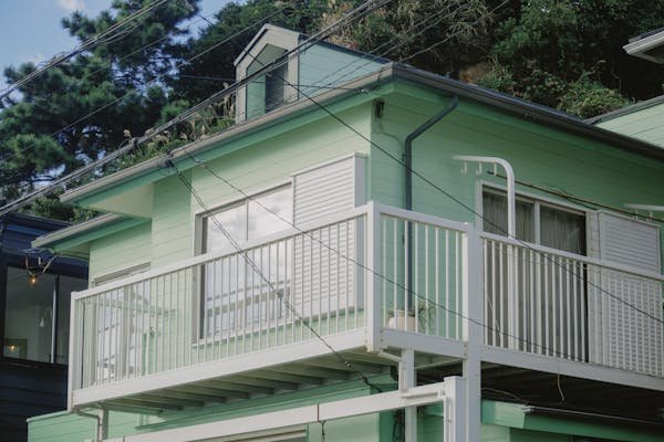 Dépannage et réparation de vos stores, volets et pergolas : nos solutions efficaces